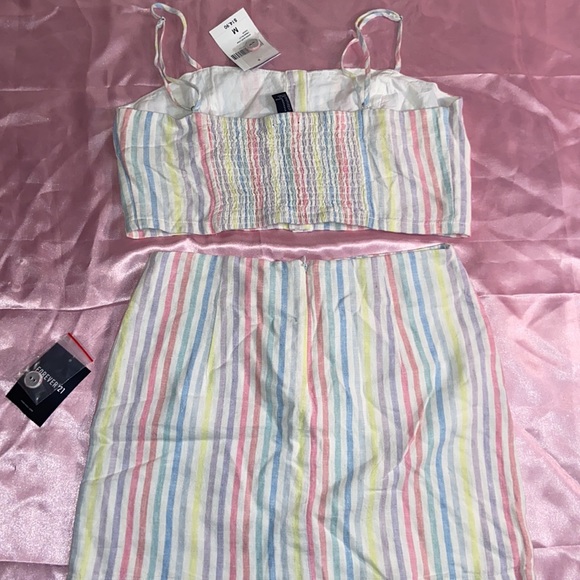 Two Piece Multi-Colored Set - Picture 2 of 5